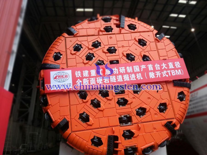 全斷面硬巖隧道掘進(jìn)裝備（TBM）圖片