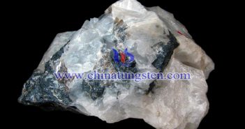 【直播新聞】鎢精礦供應(yīng)偏緊 鎢市行情短期探長 白鎢礦圖片