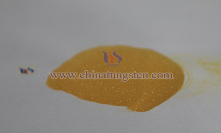 中鎢線(xiàn)上橙色氧化鎢圖片