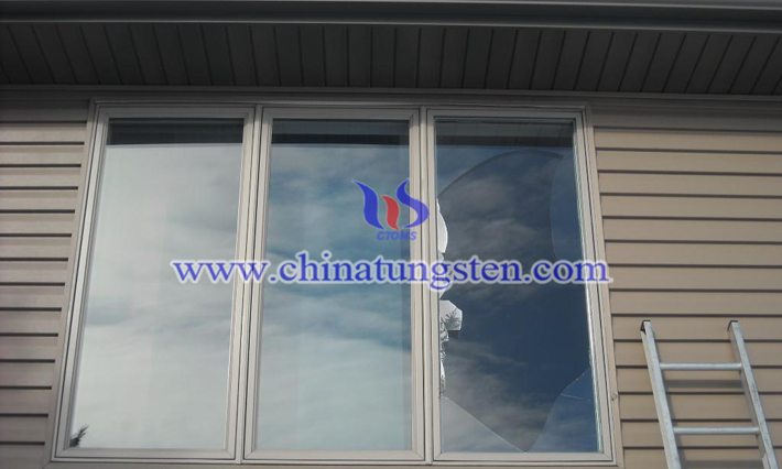 tungsten oxide powder applied for energy-saving glass picture